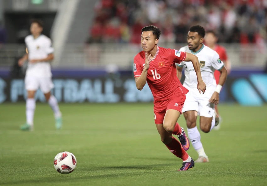 hlv-troussier-khi-vff-thue-toi-doi-tuyen-viet-nam-da-thua-8-tran (3).JPG