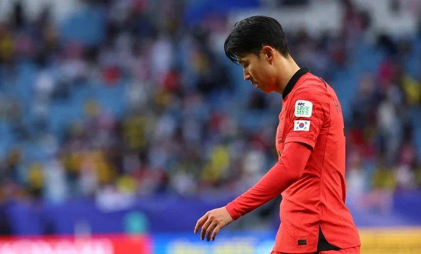 son-heung-min-lan-dau-tien-noi-ve-nghi-ngo-han-quoc-dien-tro-o-tran-hoa-malaysia-3-3 (3).jpg