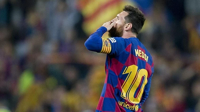 messi-du-suc-thay-the-xavi-cam-quan-barcelona (2).jpg