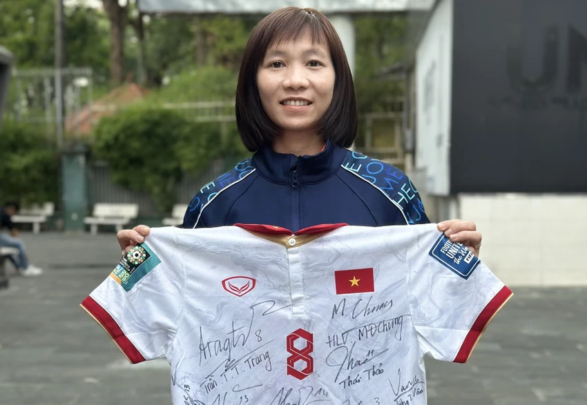 tet-nghia-tinh-cua-thuy-trang-va-long-nhan-ai-tu-hat-giong-nho (4).jpg