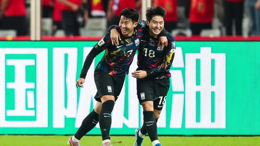 hlv-klinsmann-bi-sa-thai-do-yeu-kem-hay-vi-cac-ngoi-sao-han-quoc-danh-nhau (3).jpg