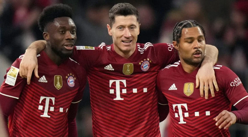 lewandowski-giu-ky-luc-ghi-ban-nhieu-hon-ronaldo-va-messi (4).jpg