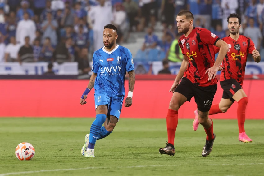 neymar-tim-duong-tro-lai-barca-kho-can-hlv-xavi (4).jpg
