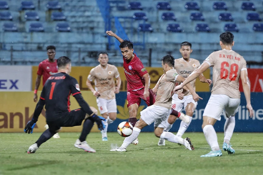 khanh-hoa-va-sl-nghe-an-tru-hang-v-league-de-lam-gi (1).jpg