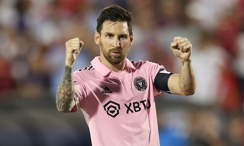Messi giải nghệ