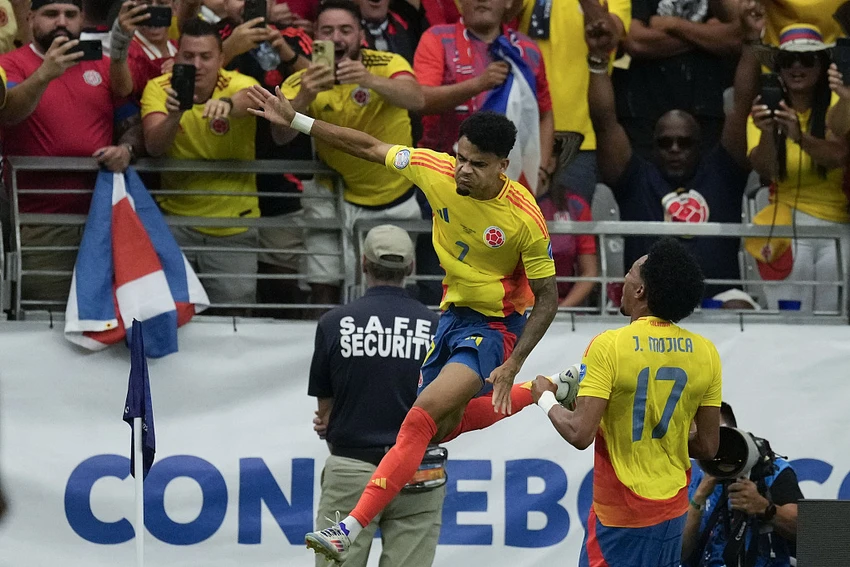 de-bep-paraguay-doi-tuyen-brazil-se-bat-tay-colombia (1).jpeg
