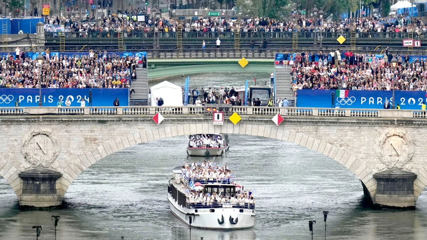giai-ma-nhung-bi-an-trong-le-khai-mac-olympic-paris-2024 (13).jpg