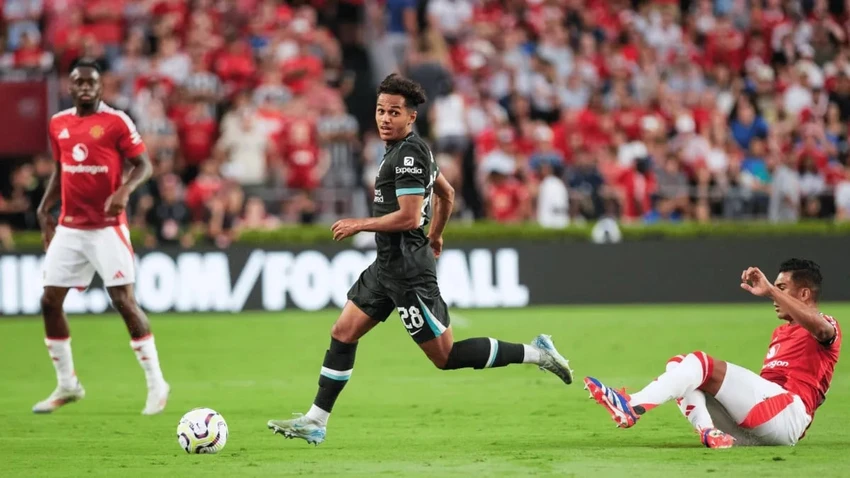 clb-man-united-khung-hoang-sau-tran-thua-dam-liverpool (2).jpg