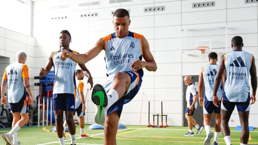 Siêu sao Mbappe