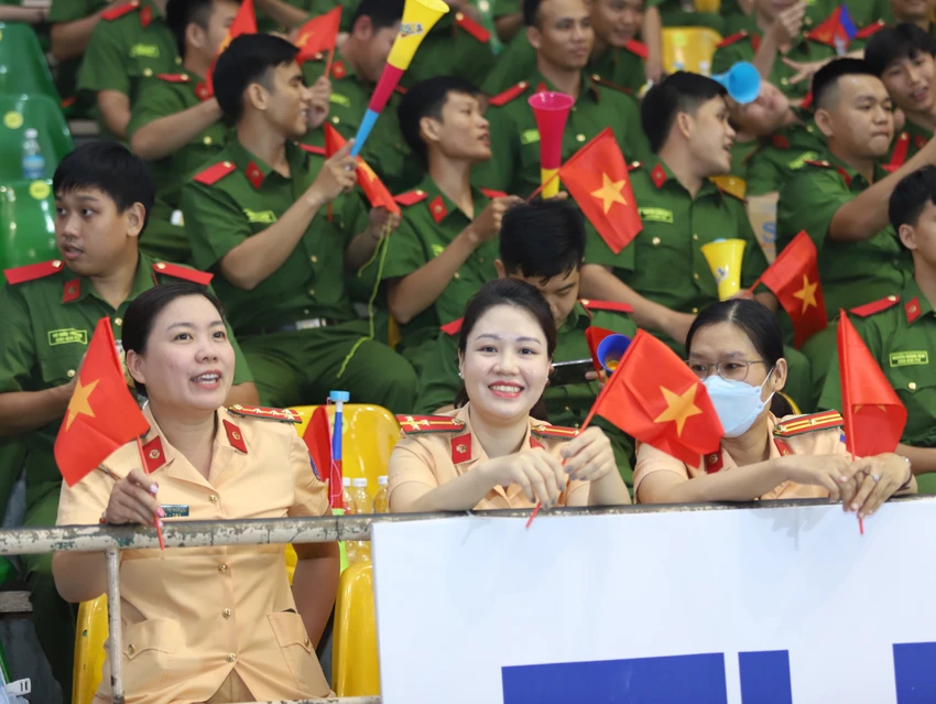 z5723912233964_2a78a4ddcbf64771ada66f038ec203bc.jpg