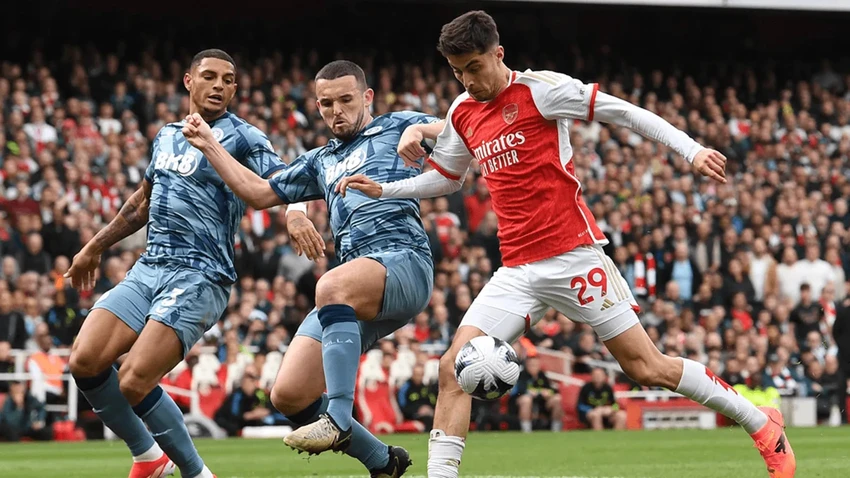 arsenal-san-ky-luc-va-tai-chiem-ngoi-dau-bang-xep-hang-premier-league (3).jpg