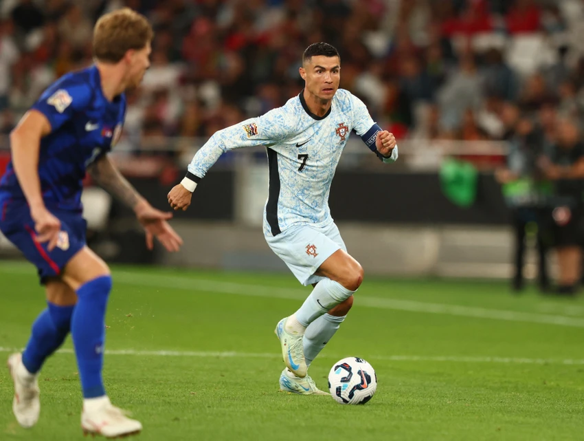 ky-luc-theo-duoi-sieu-sao-ronaldo (2).jpg