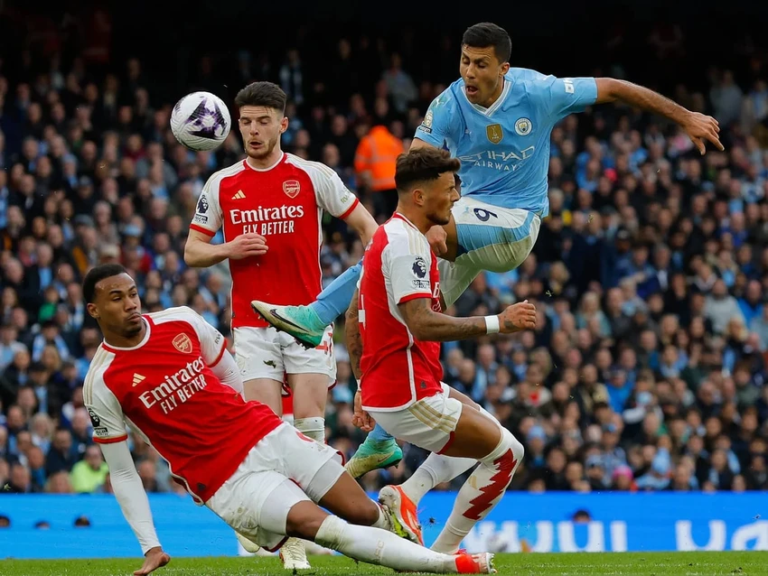 arsenal-phai-lat-do-man-city-moi-vo-dich-premier-league (3).jpg
