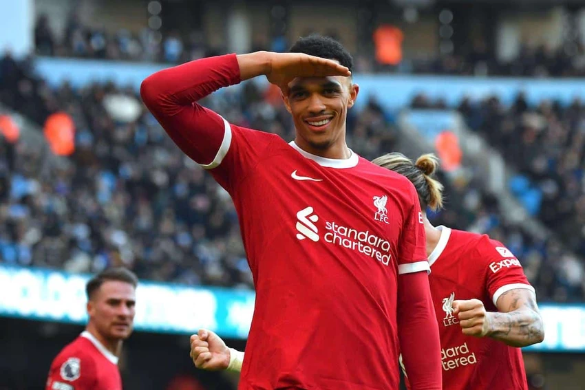 liverpool-giu-chan-virgil-van-dijk-salah-im-lang-arnold-muon-ve-real (2).jpg