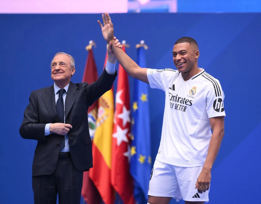 Tiền đạo Mbappe