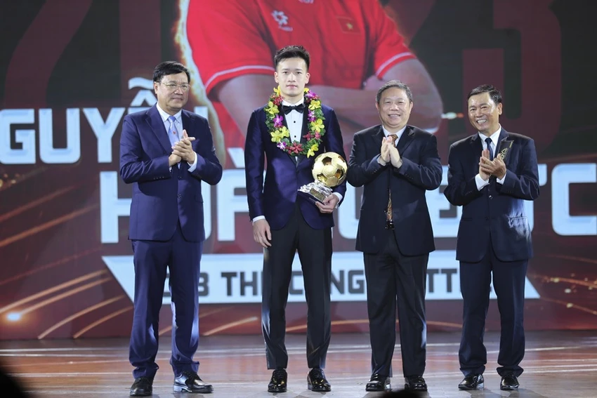 Quả bóng vàng