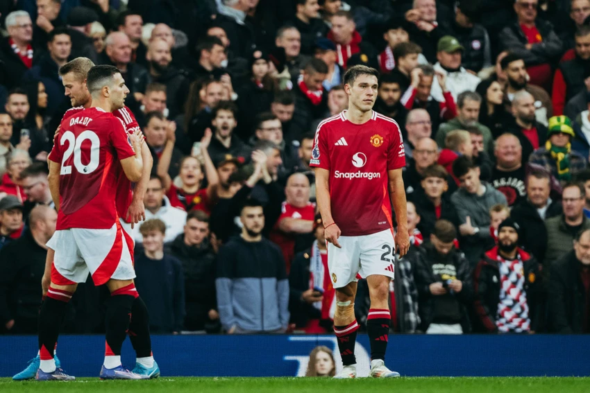hlv-ruben-amorim-la-dong-doi-voi-hoc-tro-tai-man-united (4).jpg