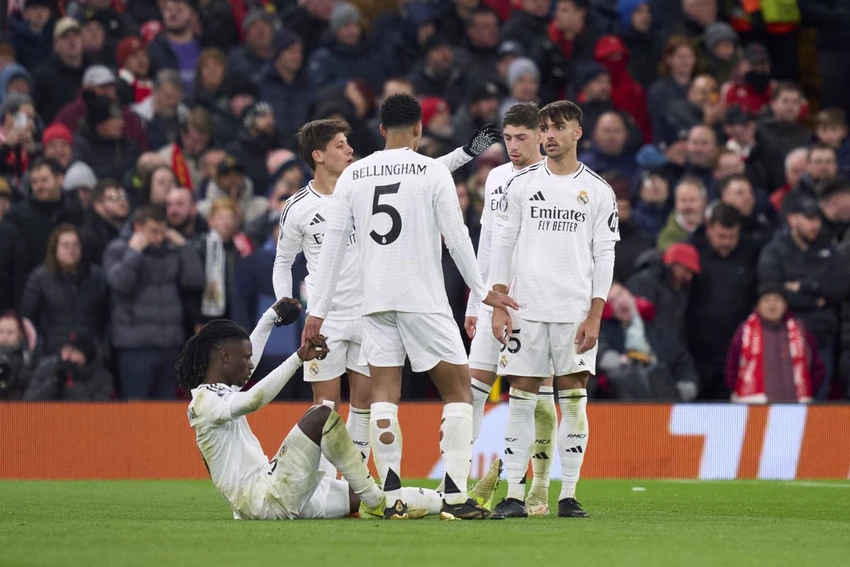 real-madrid-deo-bam-barca-o-cuoc-dua-vo-dich-la-liga (4).jpg