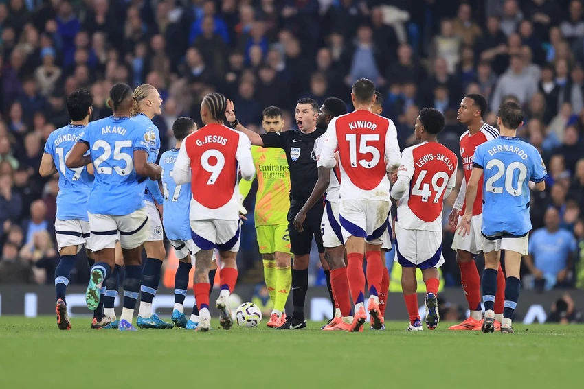 ngăn cản Liverpool vô địch Premier League