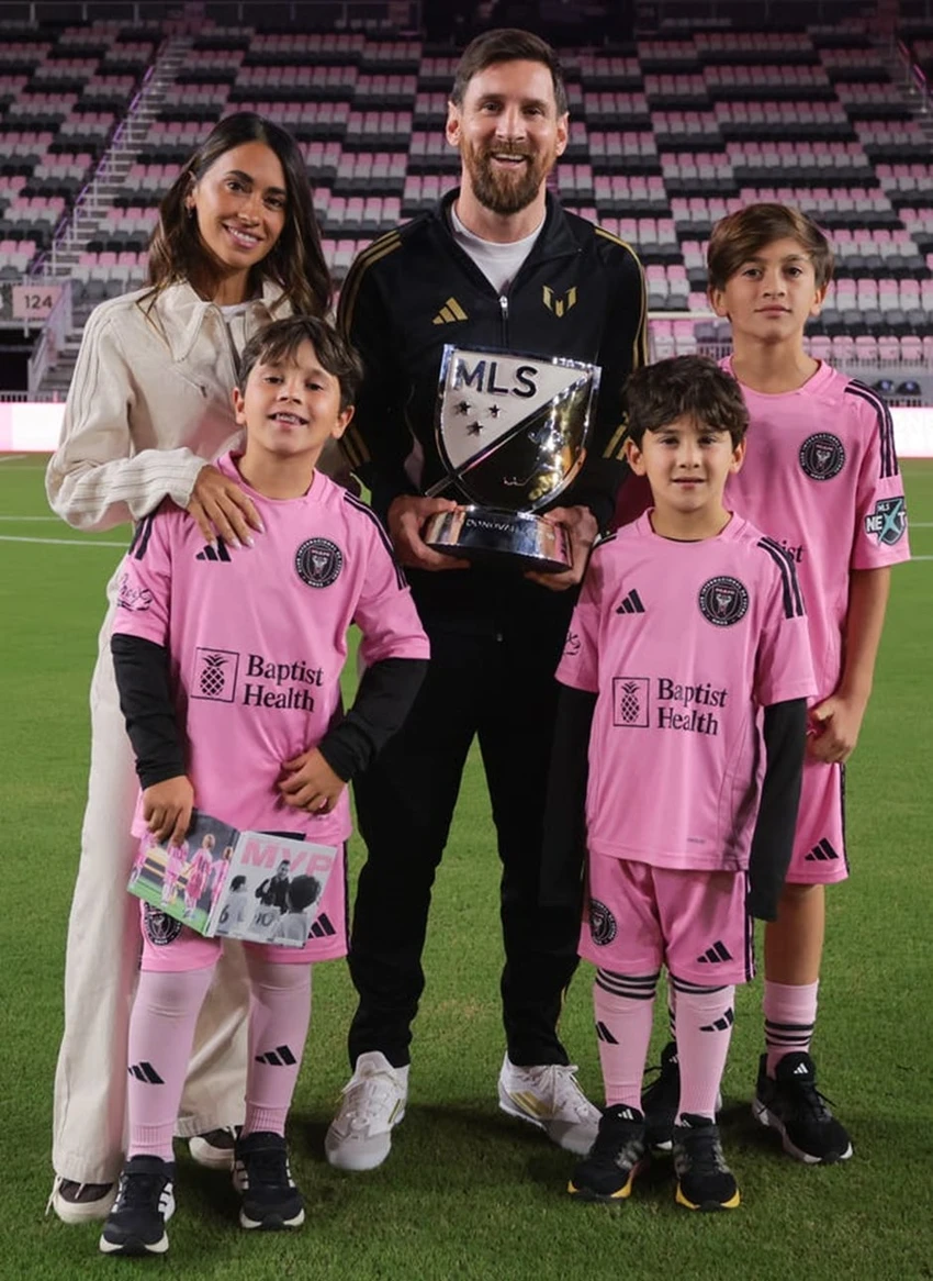 tiền đạo Lionel Messi