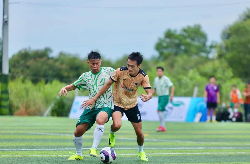 tam-long-vang-cua-nhung-ngoi-sao-bong-da-bu-nho-cup-2024 (2).jpg