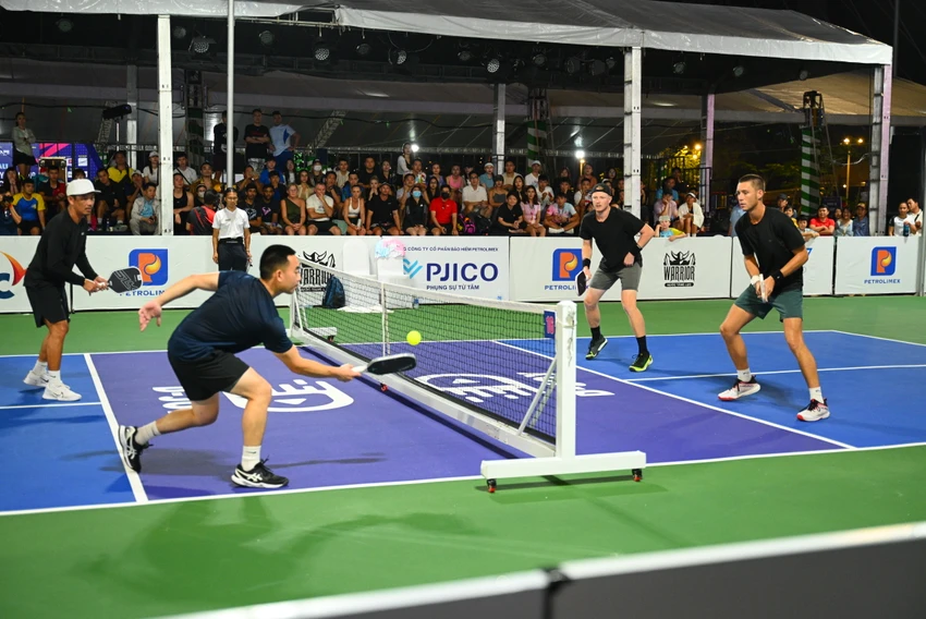 ky-luc-gan-1-000-tran-pickleball-pwr-thu-duc-htv-djoy (1).jpg