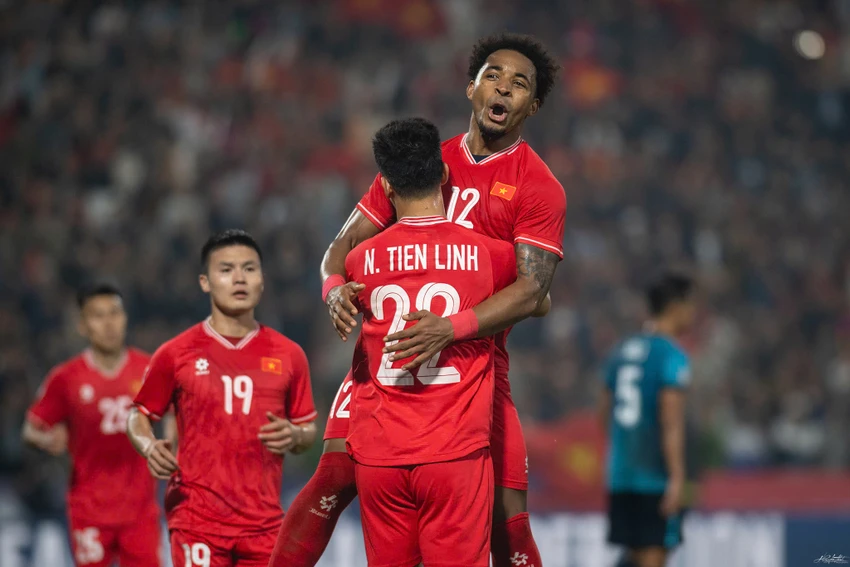 nguyen-xuan-son-pha-ky-luc-va-giac-mo-vo-dich-dong-nam-a (2).jpg