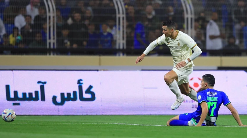 sieu-sao-ronaldo-tu-nhan-minh-gioi-hon-mess-pele-maradona (3).jpg