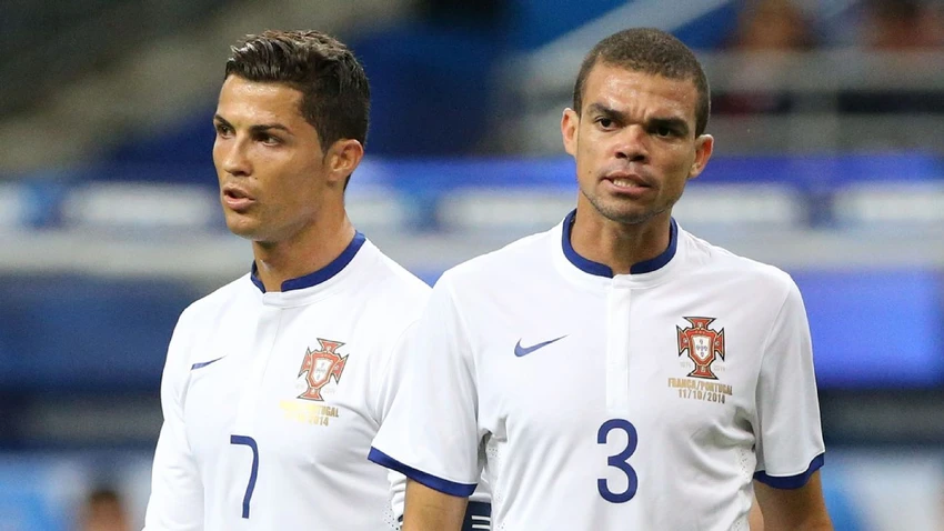 pepe-tiet-lo-hanh-dong-day-nghia-tinh-cua-ronaldo (2).jpg