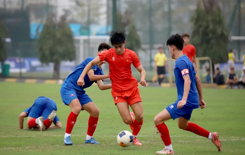 bong-da-tre-viet-nam-tang-toc-cho-nhung-muc-tieu-lon (4).jpg