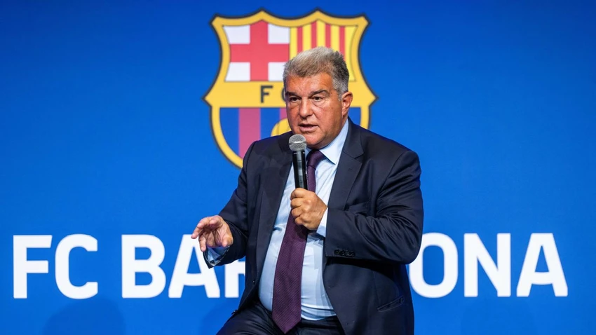 hoãn trận đấu giữa Barcelona và Osasuna