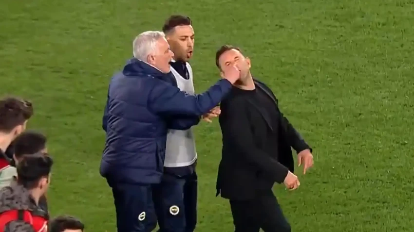 bi-to-cao-tan-cong-dong-nghiep-clb-fenerbahce-benh-vuc-mourinho (1).png