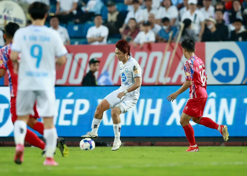 vòng 18 V-League