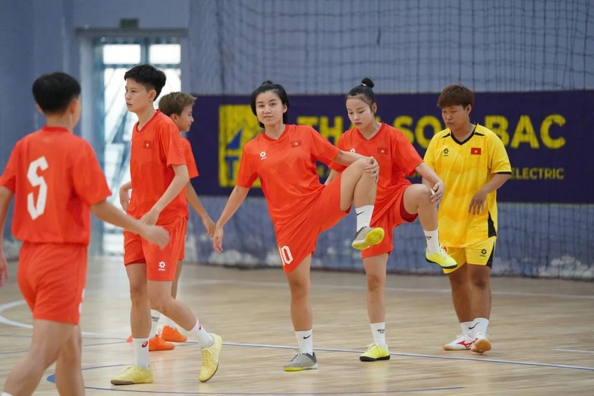 tuyen-nu-futsal-viet-nam-san-ve-world-cup (7).jpg