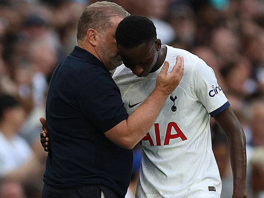 son-heung-min-tro-lai-va-rac-roi-cua-tottenham-truoc-chung-ket-europa-league (4).jpg