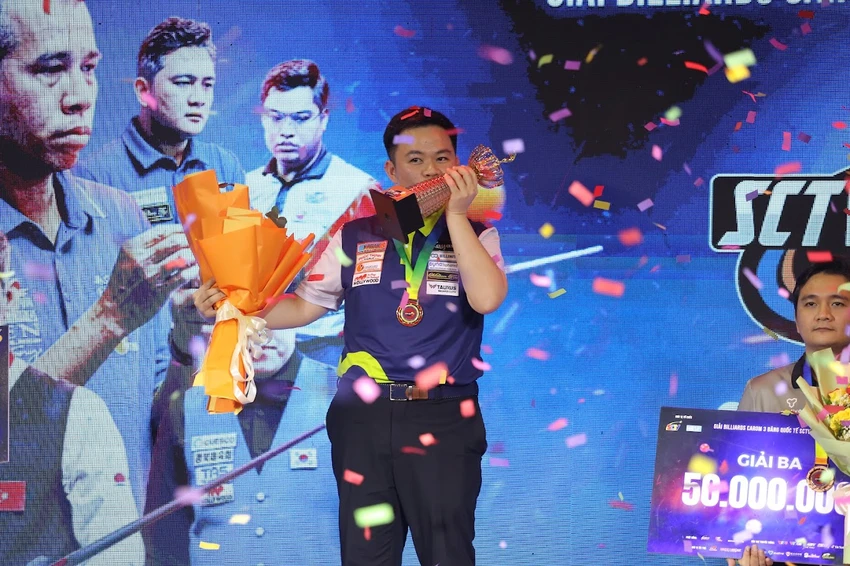 nua-ti-dong-cho-nha-vo-dich-billiards-carom-3-bang-quoc-te-bao-phuong-vinh (1).JPG