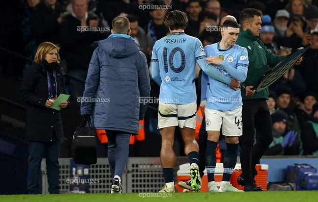 tiền vệ Jack Grealish