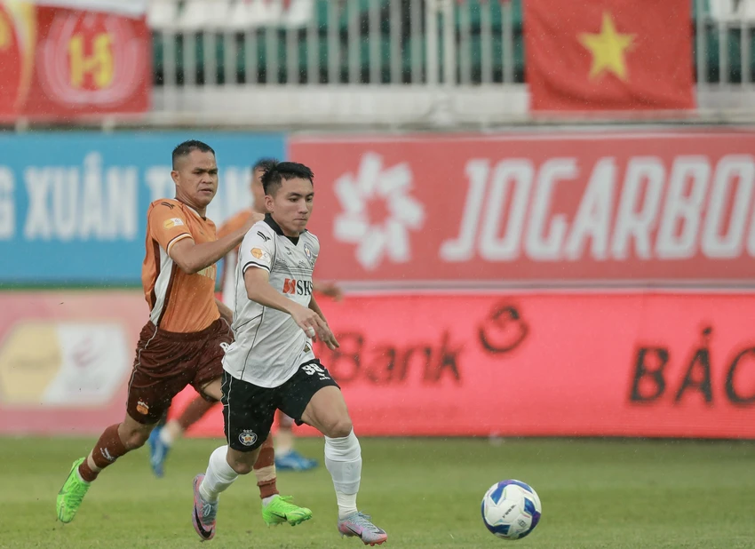 cang-thang-tran-play-off-cuu-van-ca-mua-giai (7).jpg
