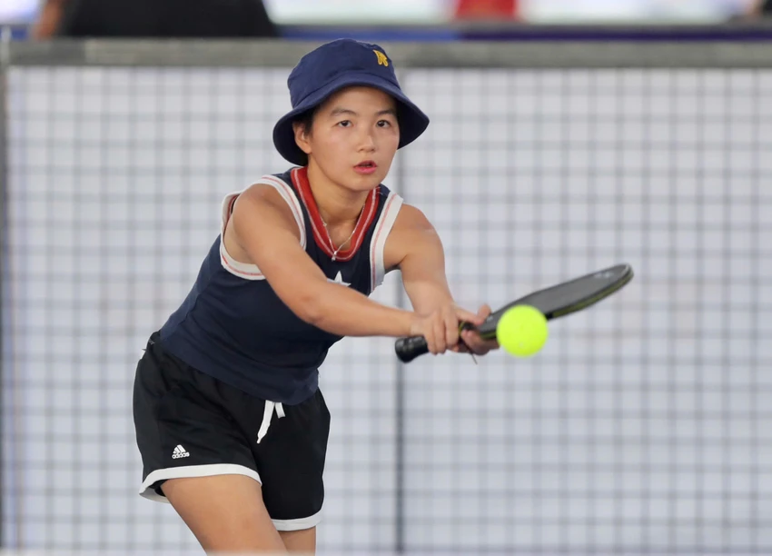 hoa-hau-a-hau-va-nhung-bong-hong-tren-san-dau-pickleball-tranh-giai-hon-1-ti-dong (7).jpg