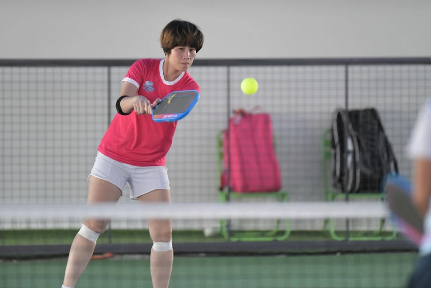 hoa-hau-a-hau-va-nhung-bong-hong-tren-san-dau-pickleball-tranh-giai-hon-1-ti-dong (8).jpg
