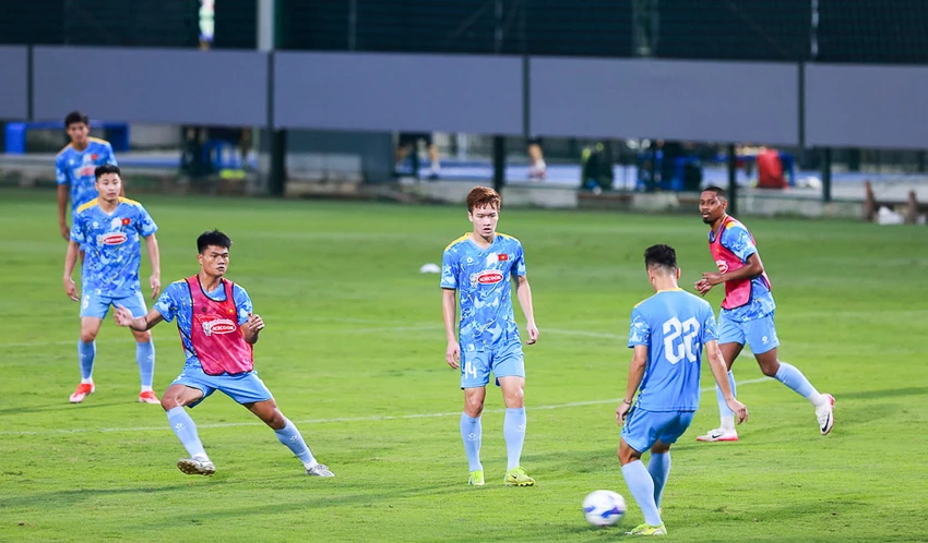 Tuyển Việt Nam