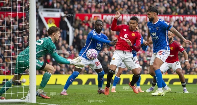 tu-huyet-cua-manchester-united (2).jpg