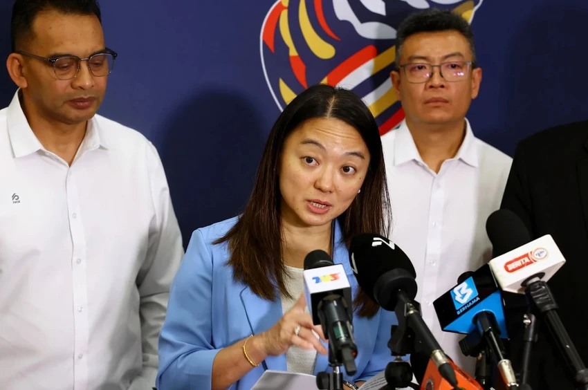 cac-khia-canh-pham-toi-cua-vu-be-boi-bong-da-malaysia (1).jpg
