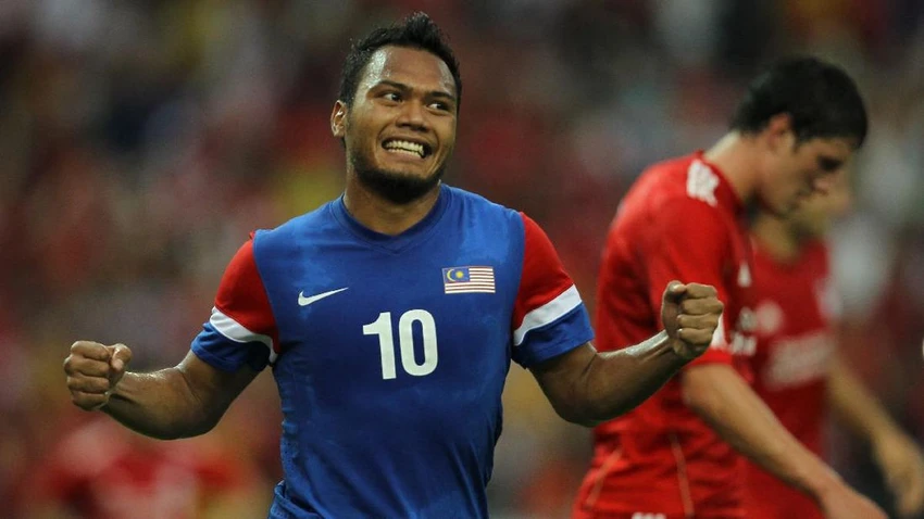 hay-cuu-lay-nen-bong-da-malaysia (1).jpeg