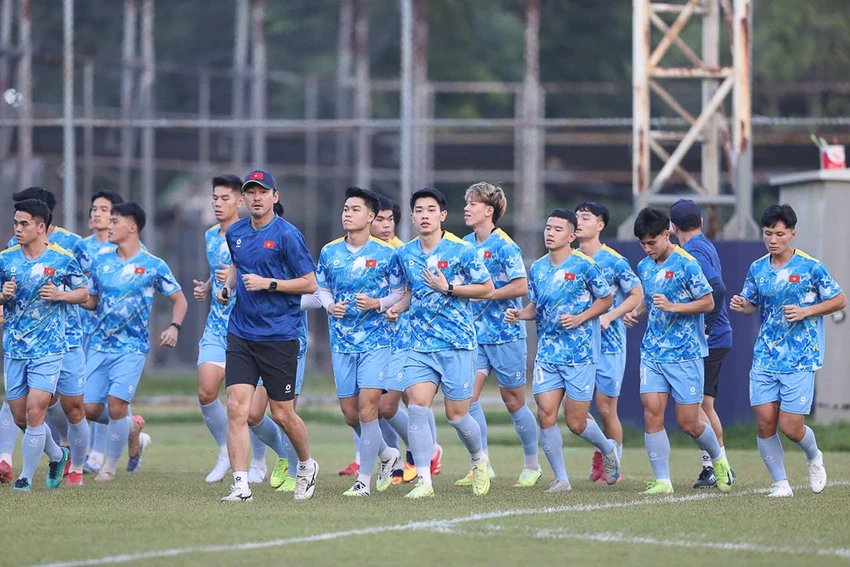 ket-xe-o-bangkok-gay-tham-hoa-cho-tuyen-u-22-viet-nam (1).jpg