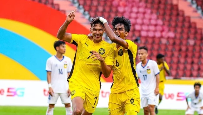 dau-long-cau-thu-malaysia-phai-roi-sea-games-ve-chiu-tang-cha (1).jpeg