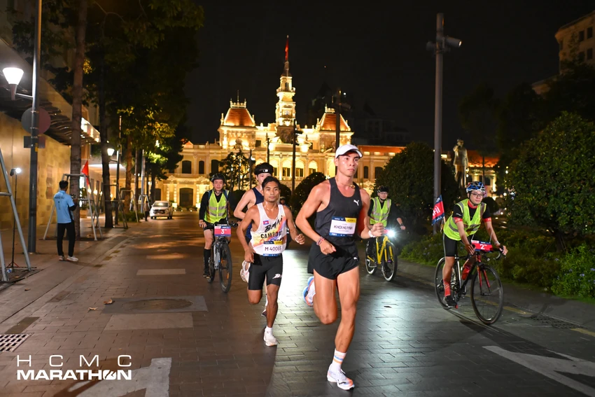 hcmc-marathon-2026-bung-no-y-chi-va-toc-do-tren-tung-cay-so (5).png