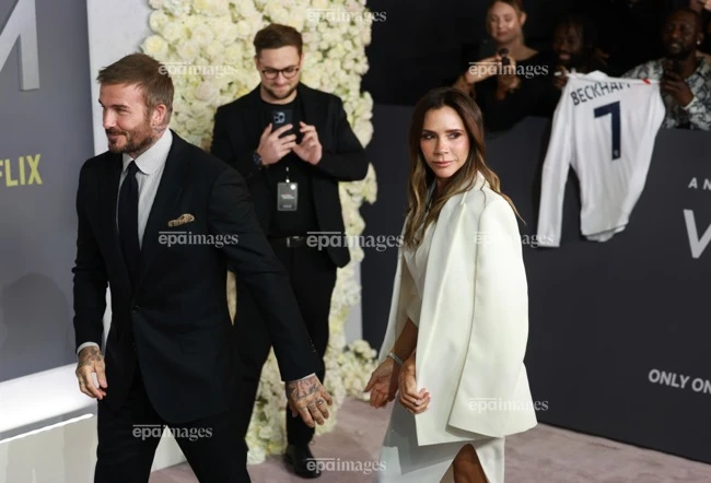 soc-vo-chong-danh-thu-beckham-suy-sup-khi-bi-con-trai-doan-tuyet (1).jpg