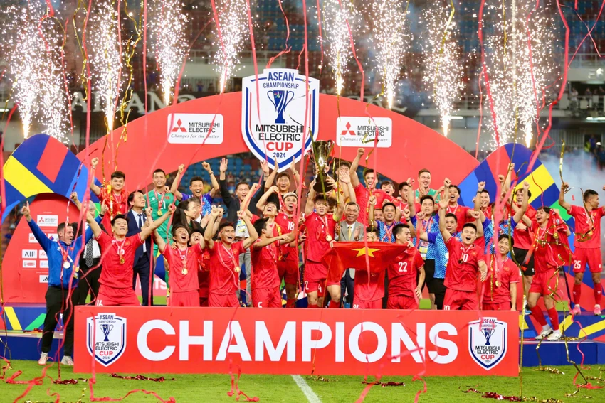 tuyen-viet-nam-co-nguy-co-mat-hlv-kim-sang-sik-o-aff-cup-2026 (1).jpg