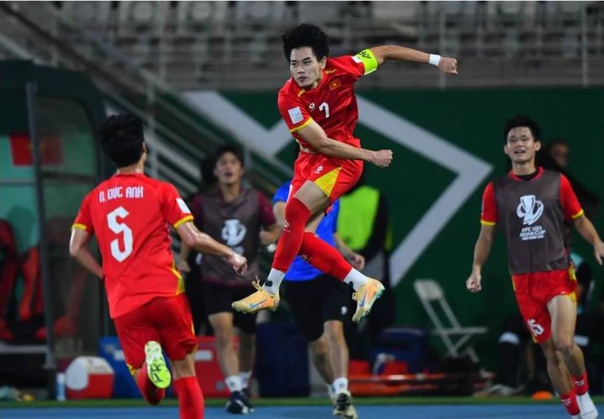 dinh-bac-bi-cam-2-tran-lo-hen-malaysia-va-ca-aff-cup-2026 (1).jpg